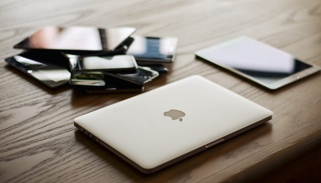 apple cell phone