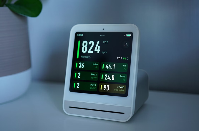 co2 monitor on the table
